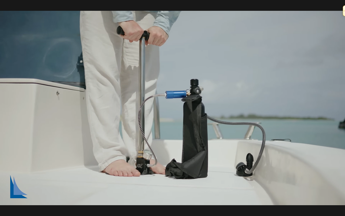 hand pump to filling a sailair